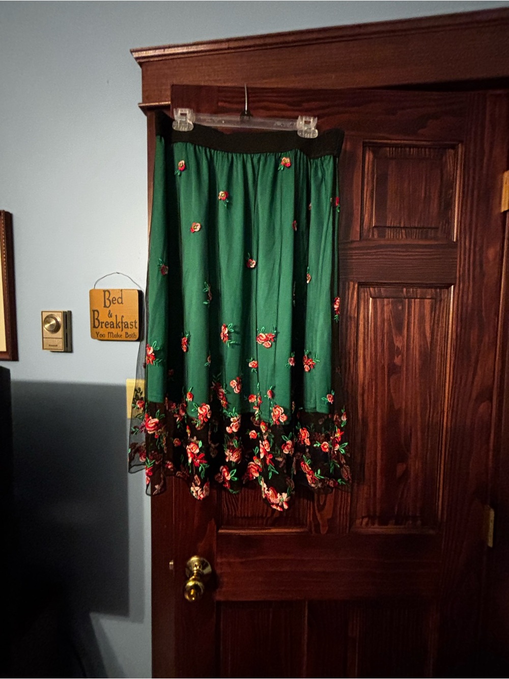 LuLaRoe Dark Green Skirt with Red & Pink Floral Embroidery - Picture 2 of 2